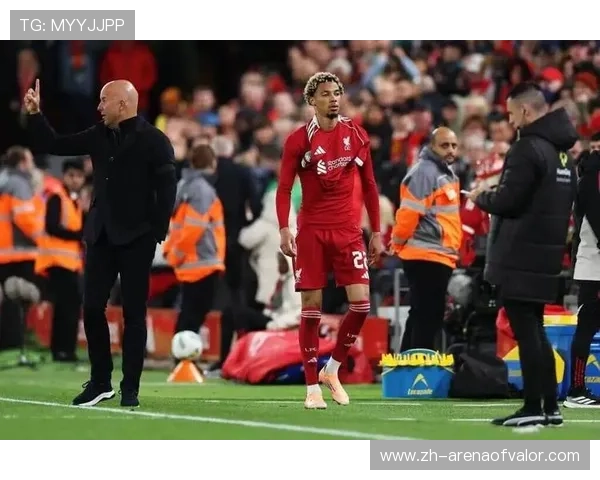 埃基蒂克13场斩获6球1助表现高光 身价飙升至9500万欧